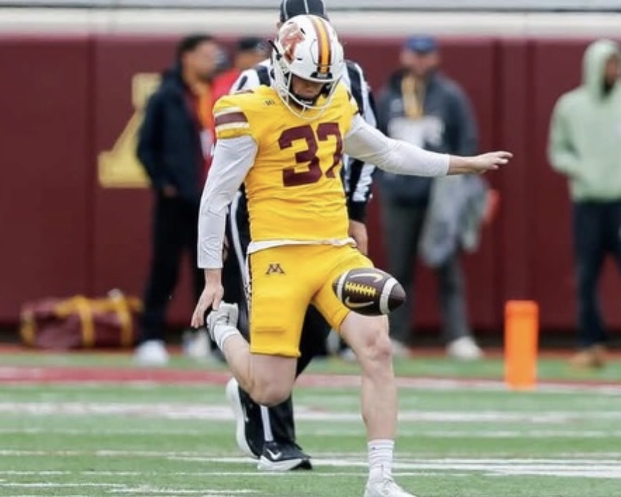 College punter — Minnesota